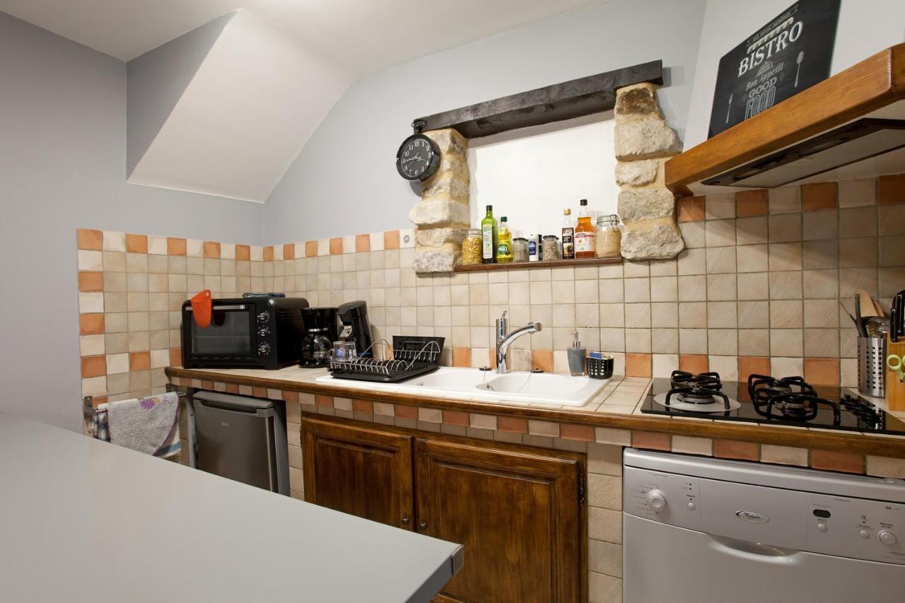 Holiday home Urbain Les Jardins De La Meyne